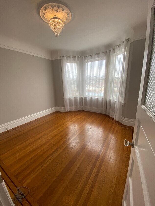 Foto principal - 8 Excelsior Ave