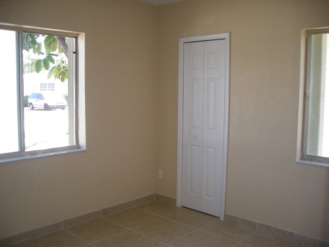 Building Photo - 3810 NW 65th Ave