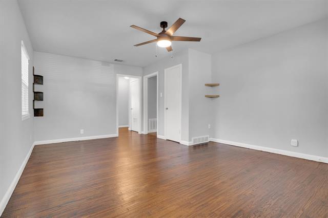 Foto del edificio - 4929 Locke Ave