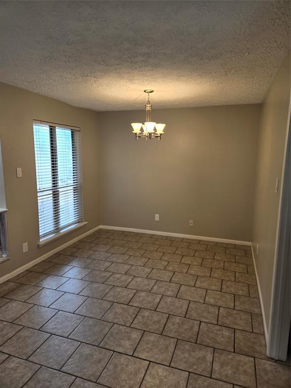 Building Photo - 2609 Live Oak St