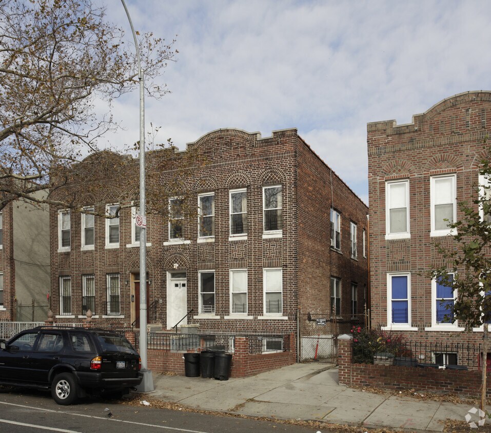 47 Rockaway Pky, Brooklyn, NY 11212 47 Rockaway Pky Brooklyn, NY