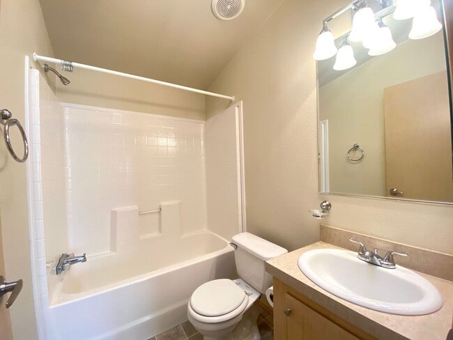 Building Photo - Great 3 bed, 2 bath North Valley home backs to Lemmon Valley Park.