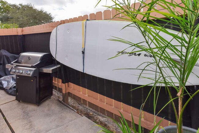 Foto del edificio - 108 Sherwood Cir