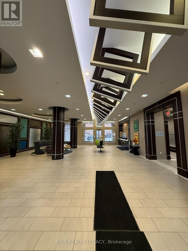 Building Photo - 5791 Yonge St