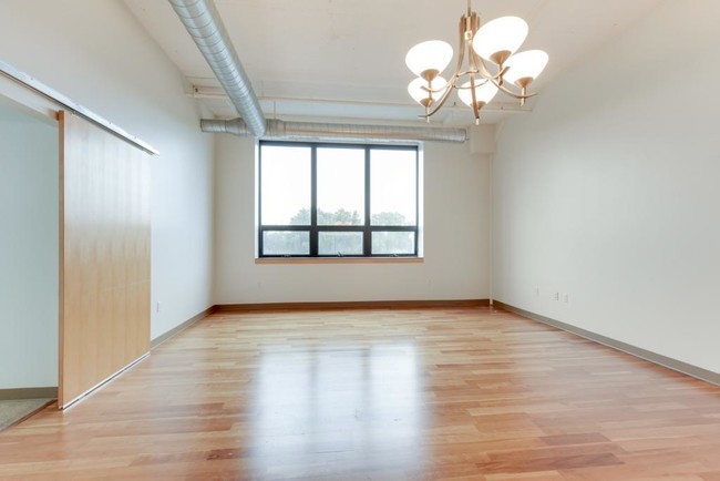 Foto del edificio - 1701 NE Madison St