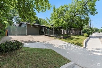 Building Photo - 3307 Garden Villa Ln