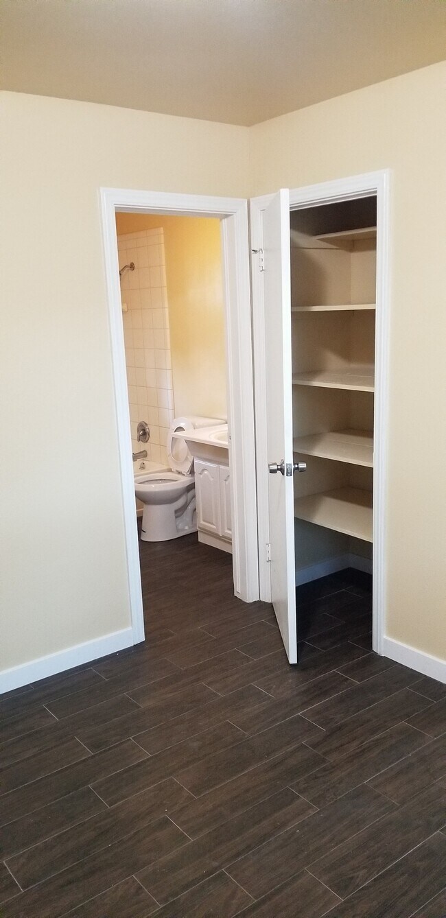 Foto del edificio - 123 Brand Rd