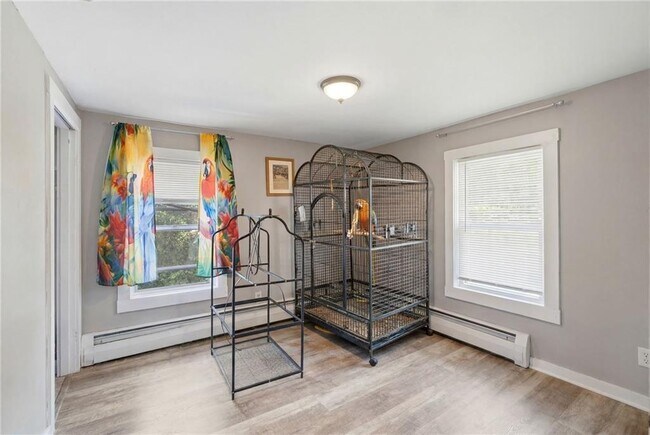 Foto del edificio - 515 Davisville Rd