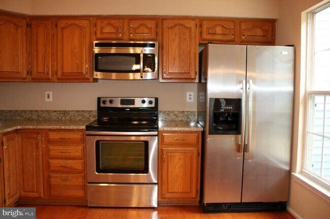 Building Photo - 8567 Black Star Cir