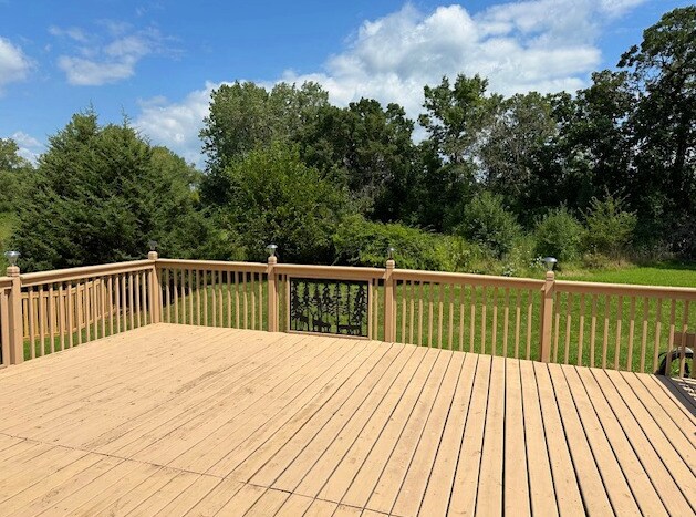 Building Photo - 347 Pondview Dr