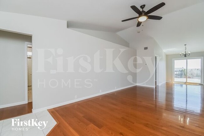 Building Photo - 5918 Vallecito Dr