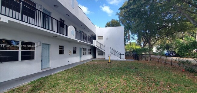 Foto del edificio - 1925 Madison St