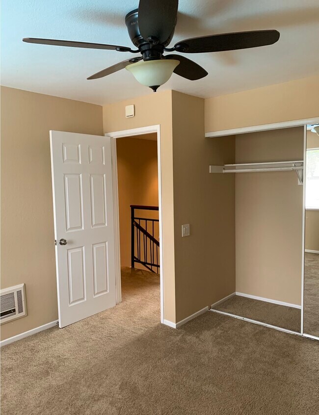 Building Photo - 7988 Mission Center Ct