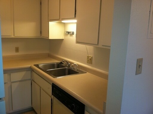 Building Photo - Will5122