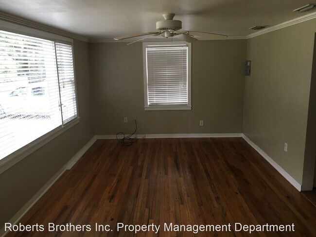 Building Photo - 2 br, 1.5 bath House - 277 Mayflower Street