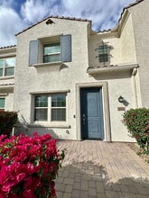 Building Photo - 4077 S Sabrina Dr