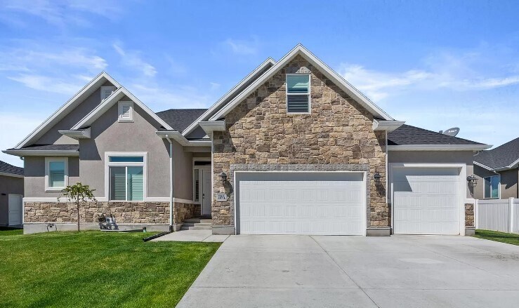 Primary Photo - 3349 N 350 W