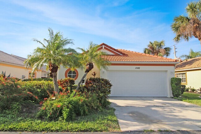 Building Photo - Palm Villas Annual Home for Rent