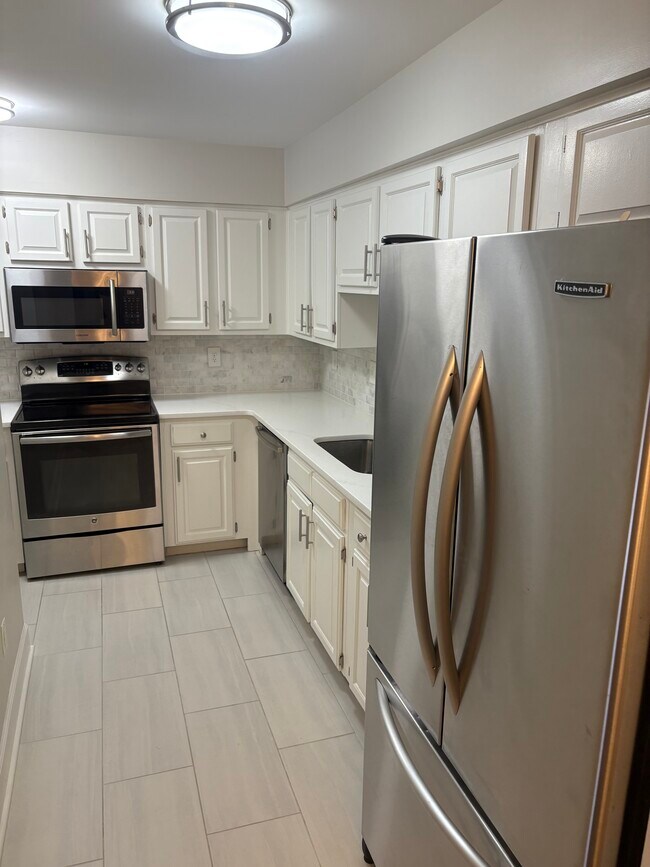 Foto del edificio - 515 Basswood Ave