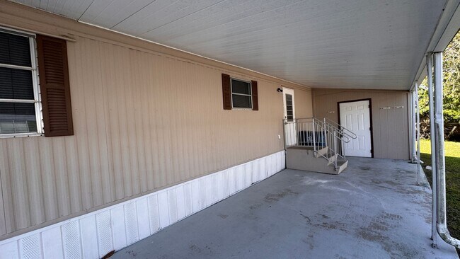 Foto del edificio - The Shire Mobile Home NE Palm Bay FOR RENT!