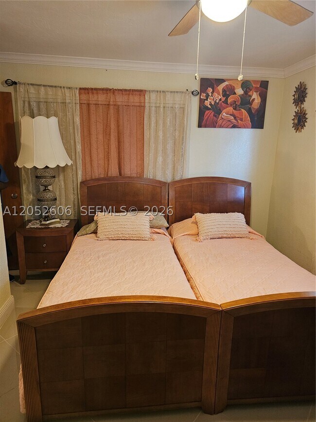 Foto del edificio - 7770 Orleans St