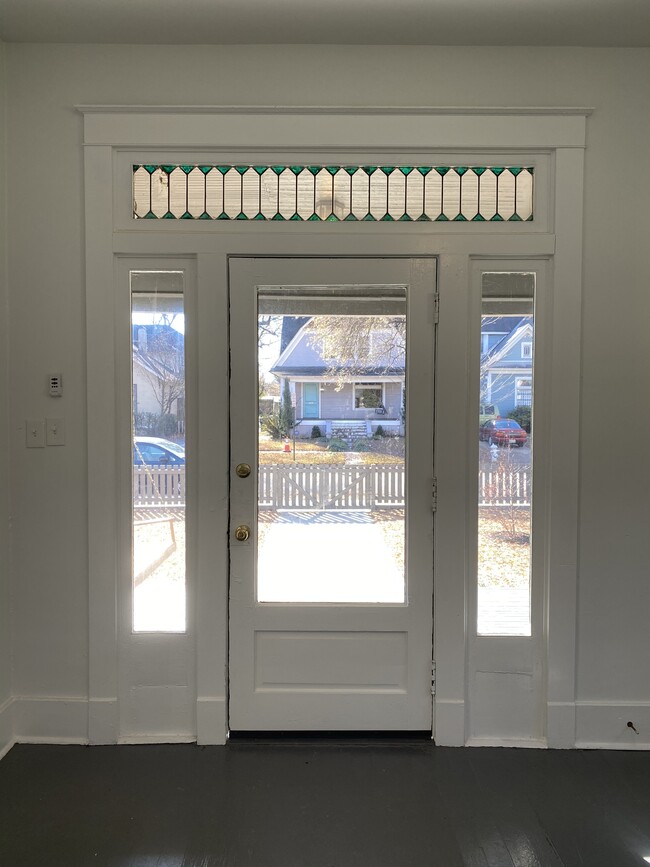 Foyer looking toward Monroe - 2174 Monroe Ave