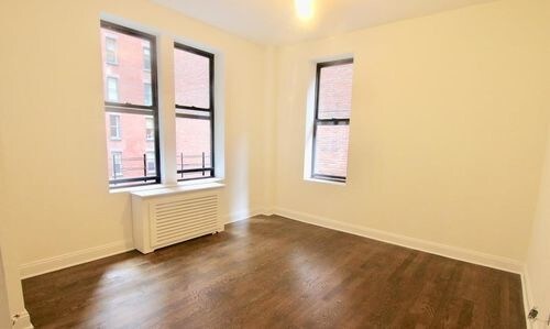Building Photo - 202 W 58th St