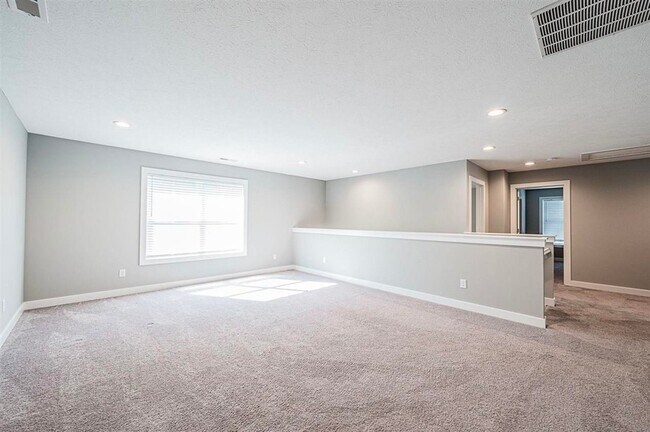 Foto del edificio - 785 Lily St