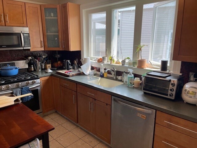 Foto principal - 76 Oak St