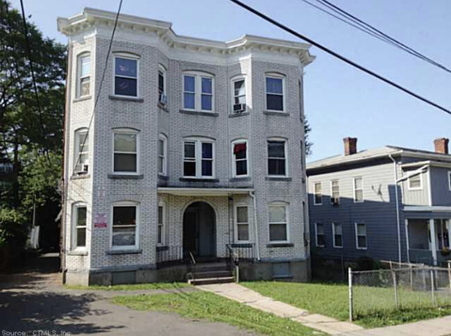Building Photo - 17 Hamilton St