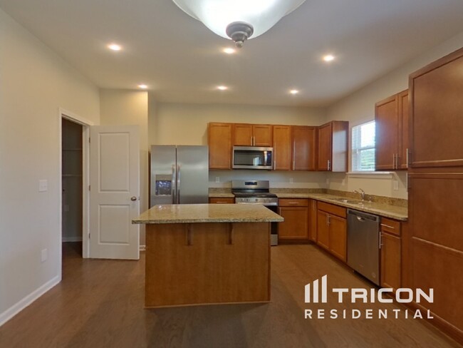 Building Photo - 280 Paulownia Cir