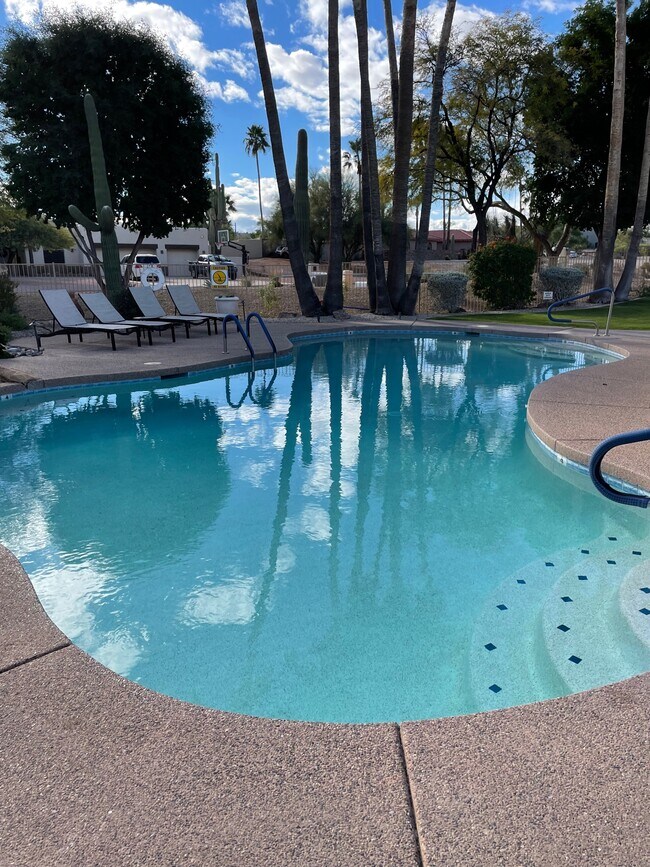Foto del edificio - 9253 N Firebrick Dr