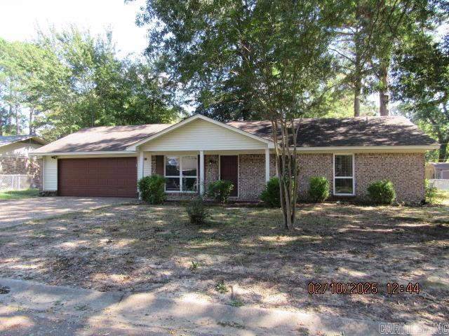 Foto principal - 120 Oaklawn Dr