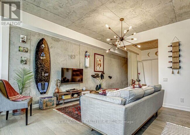 Photo du bâtiment - 318 King St E