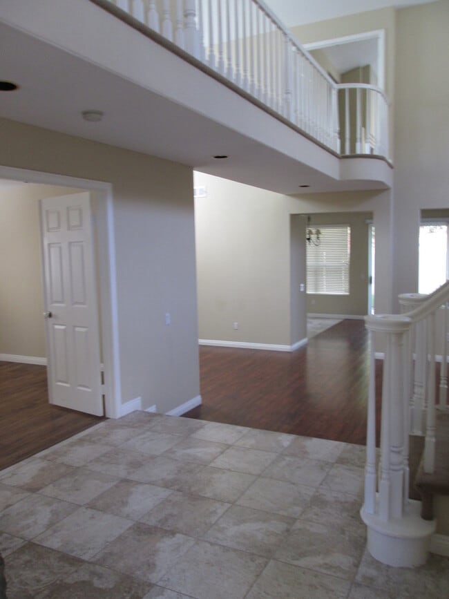 Building Photo - Beautiful 4BR Home In Carmel Valley