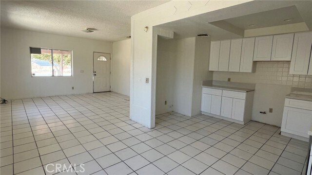 Building Photo - 16095 Ave Atezada