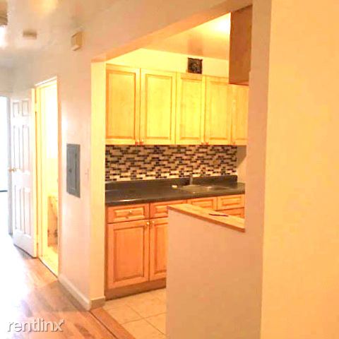 Building Photo - 1010 Evergreen Ave