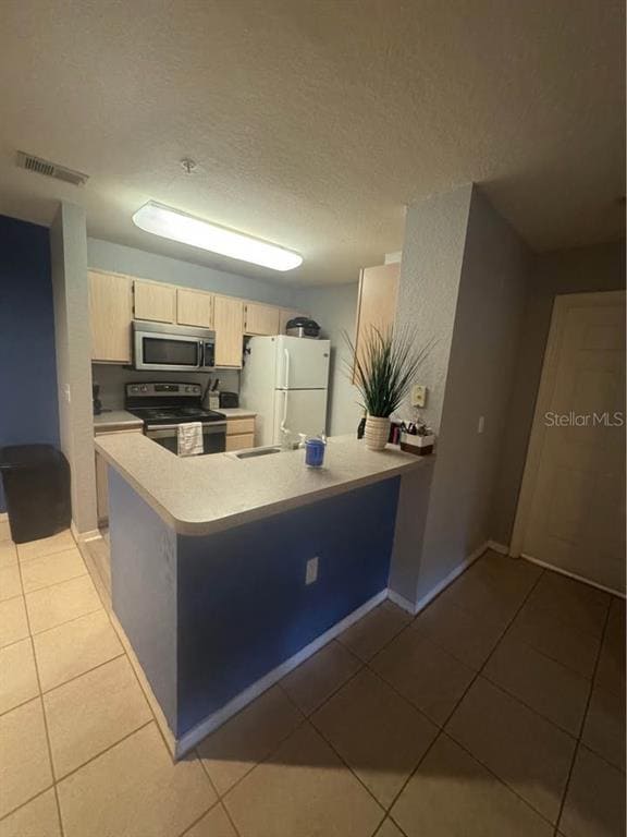 Foto del edificio - 8905 Manor Loop