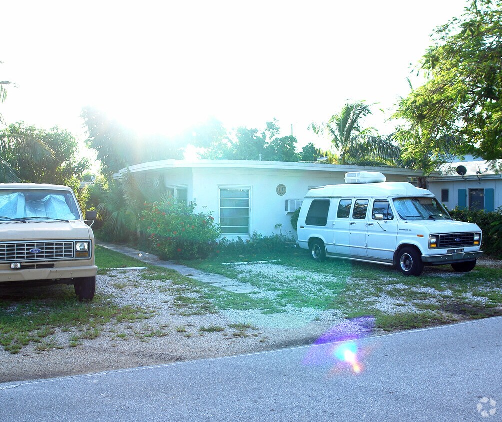 Foto del edificio - 722 NE 15th Ave