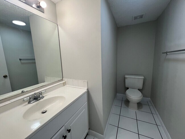 Foto del edificio - 3846 NW 115th Ave