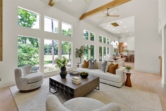 Building Photo - 20 Buttonbush Ct