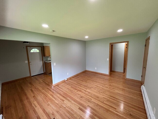 Foto del edificio - 6403 Eastgate Rd