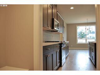 Building Photo - 15763 SE Bollam Dr