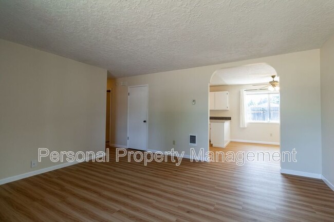 Foto del edificio - 10409 NE 75th St