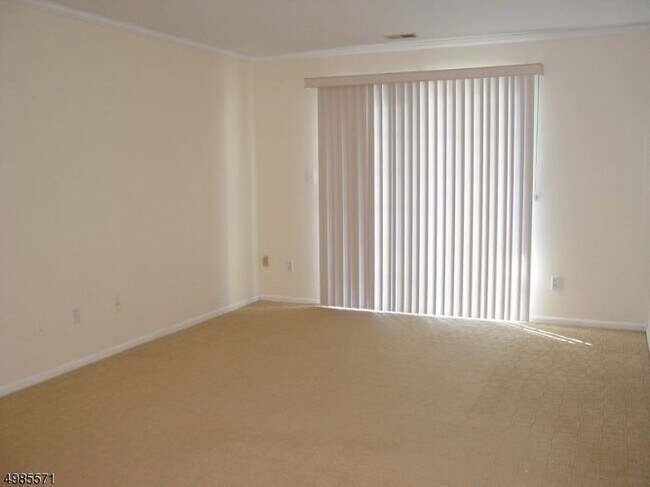 Building Photo - 112 Stratford Pl
