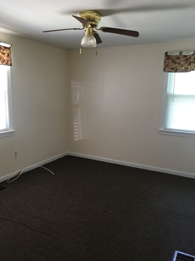 248 Ridge Rd, Ontario, NY 14519 House Rental in Ontario, NY