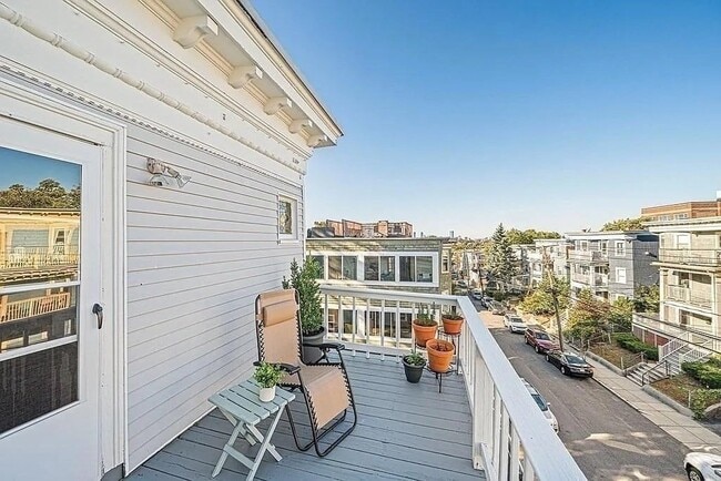 Foto del edificio - 89 Train St