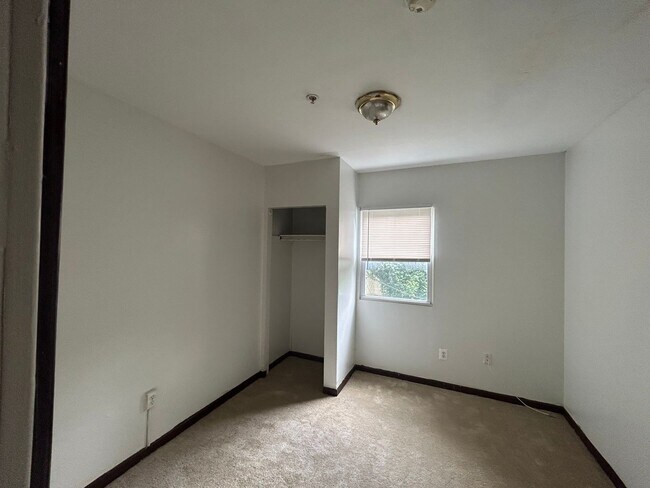 Building Photo - 5021 Germantown Ave