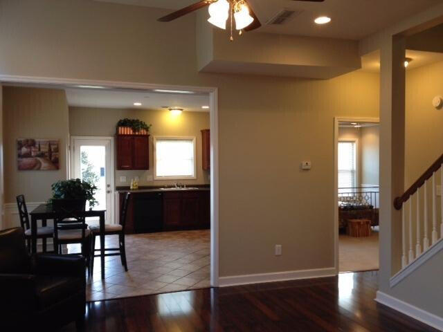 Foto del edificio - 3204 Sweet Clover Ln