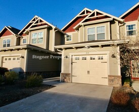 Building Photo - 2131 Scarecrow Rd